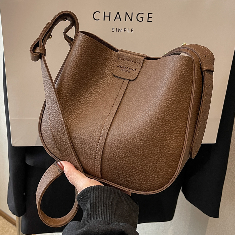 Women Bags 2026 Trends - Bolsa de Mão Pequena Versátil para