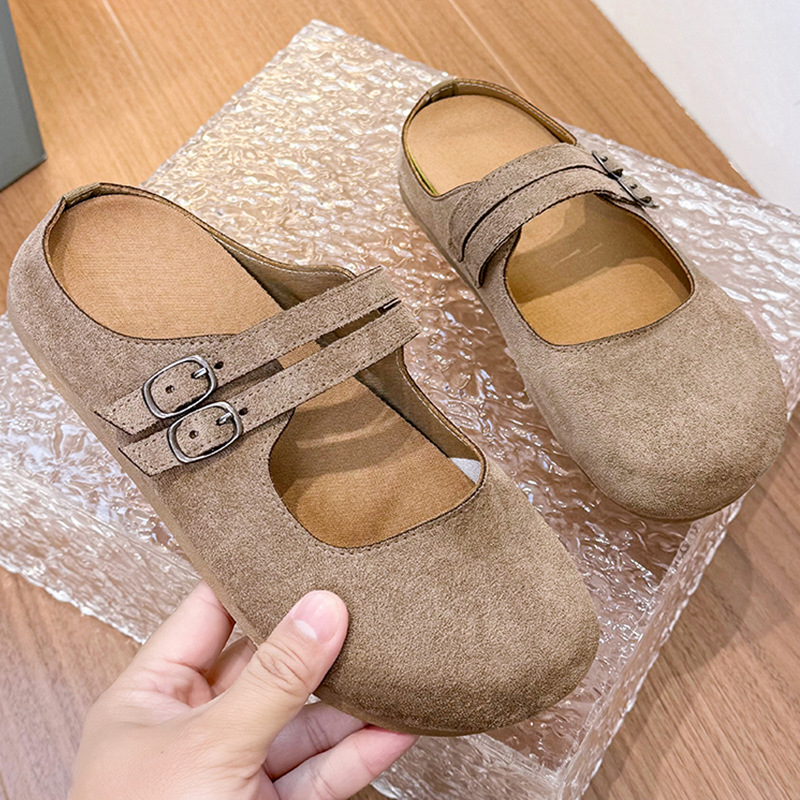 Women Bags And Shoes - Nova Coleção Primavera 2026: Sapatilhas Femininas