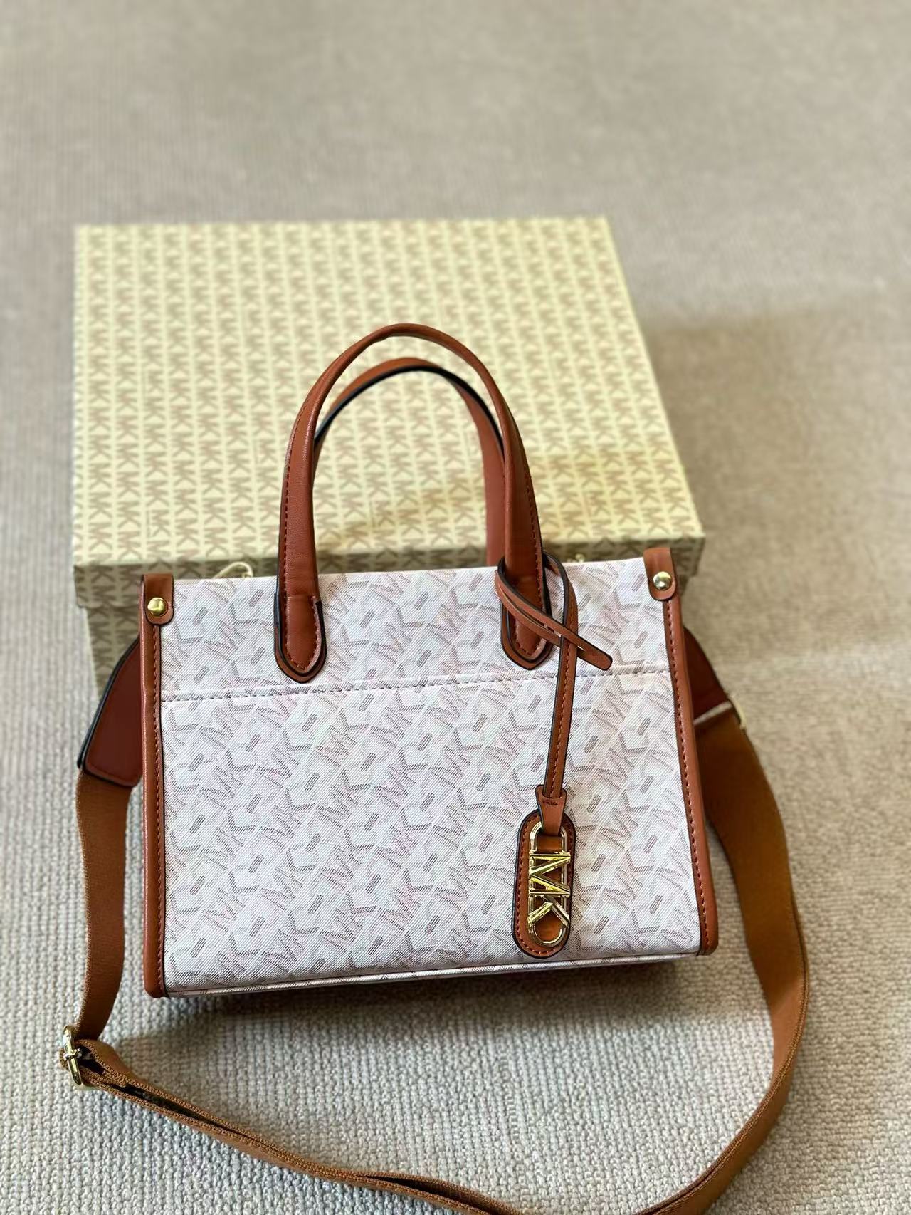 Bolsa Tote Michael Kors Nova,  - Women'S Tote Bags Michael Kors avaliação e preço