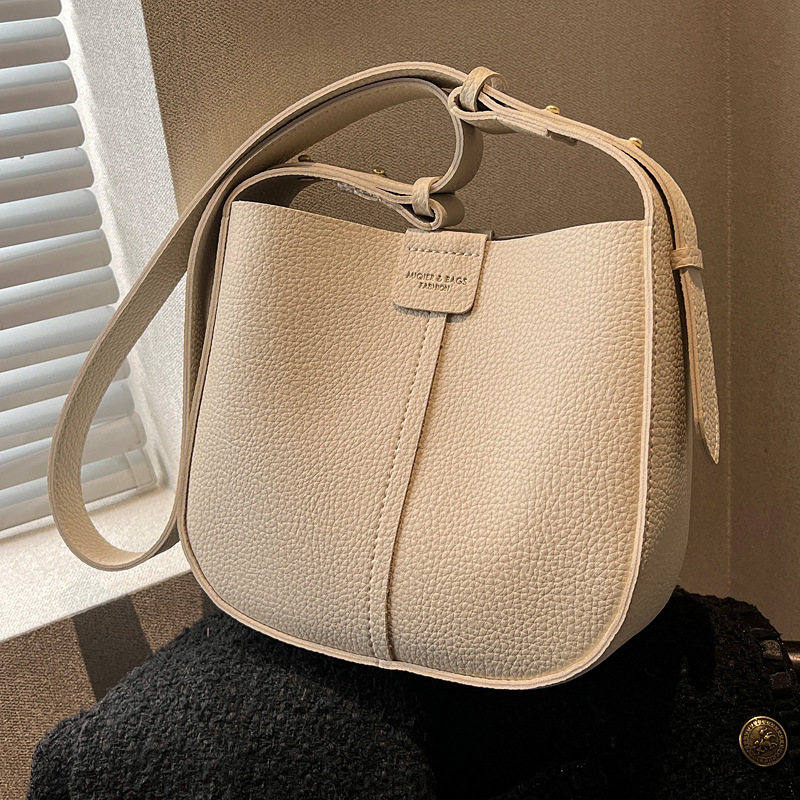 Bolsa de Mão Pequena Versátil  - Women Bags 2026 Trends avaliação e preço