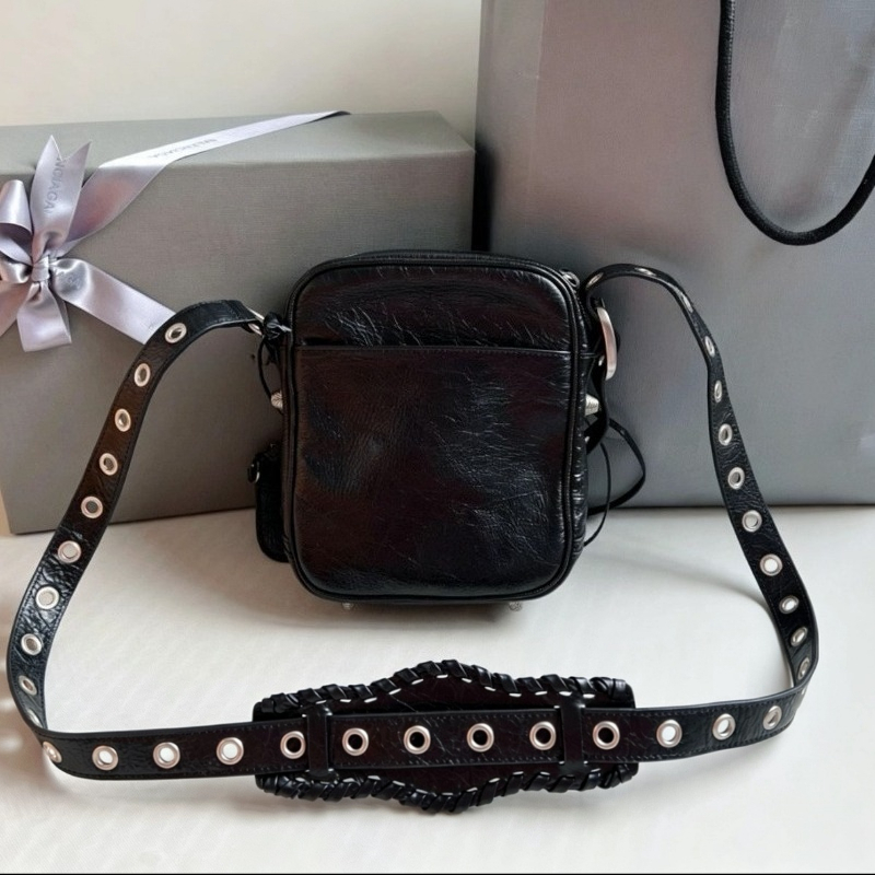 Nova Bolsa Feminina de Couro E - Women Bags 2026 Trends avaliação e preço